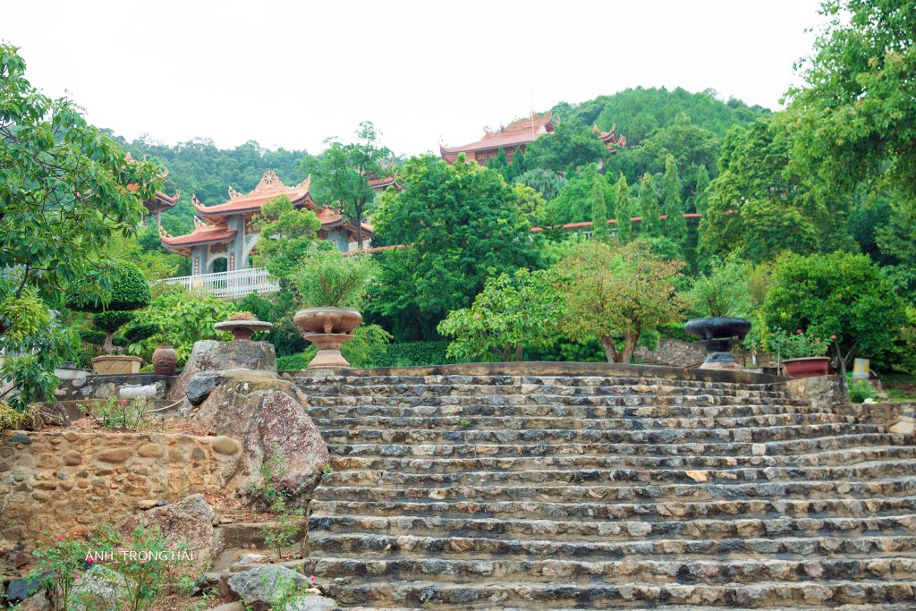Quảng Ninh: Thiền viện Giác Tâm, TP.Hạ Long – nơi cõi Tịnh
