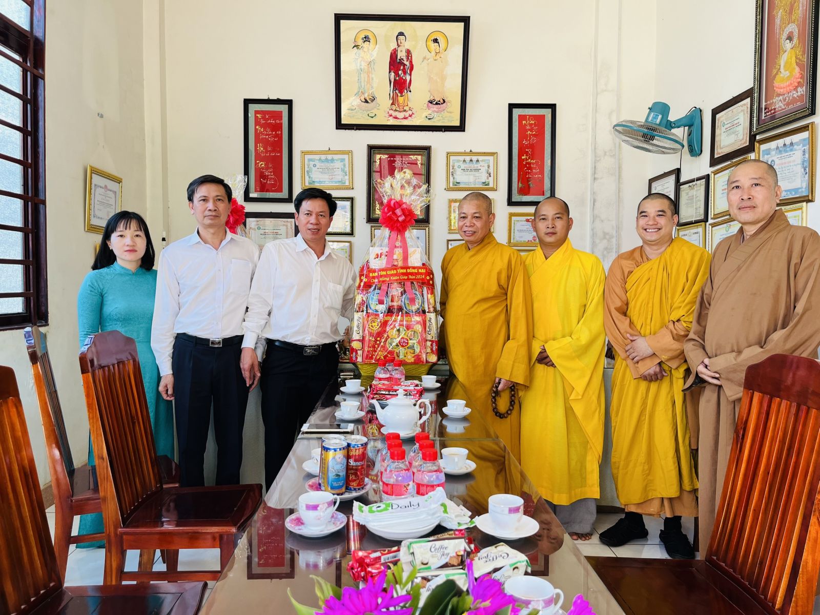 TP. Long Khánh: Ban Trị sự Tp. Long Khánh đón tiếp đoàn Ban Tôn giáo tỉnh đến thăm và chúc tết Giáp Thìn 2024
