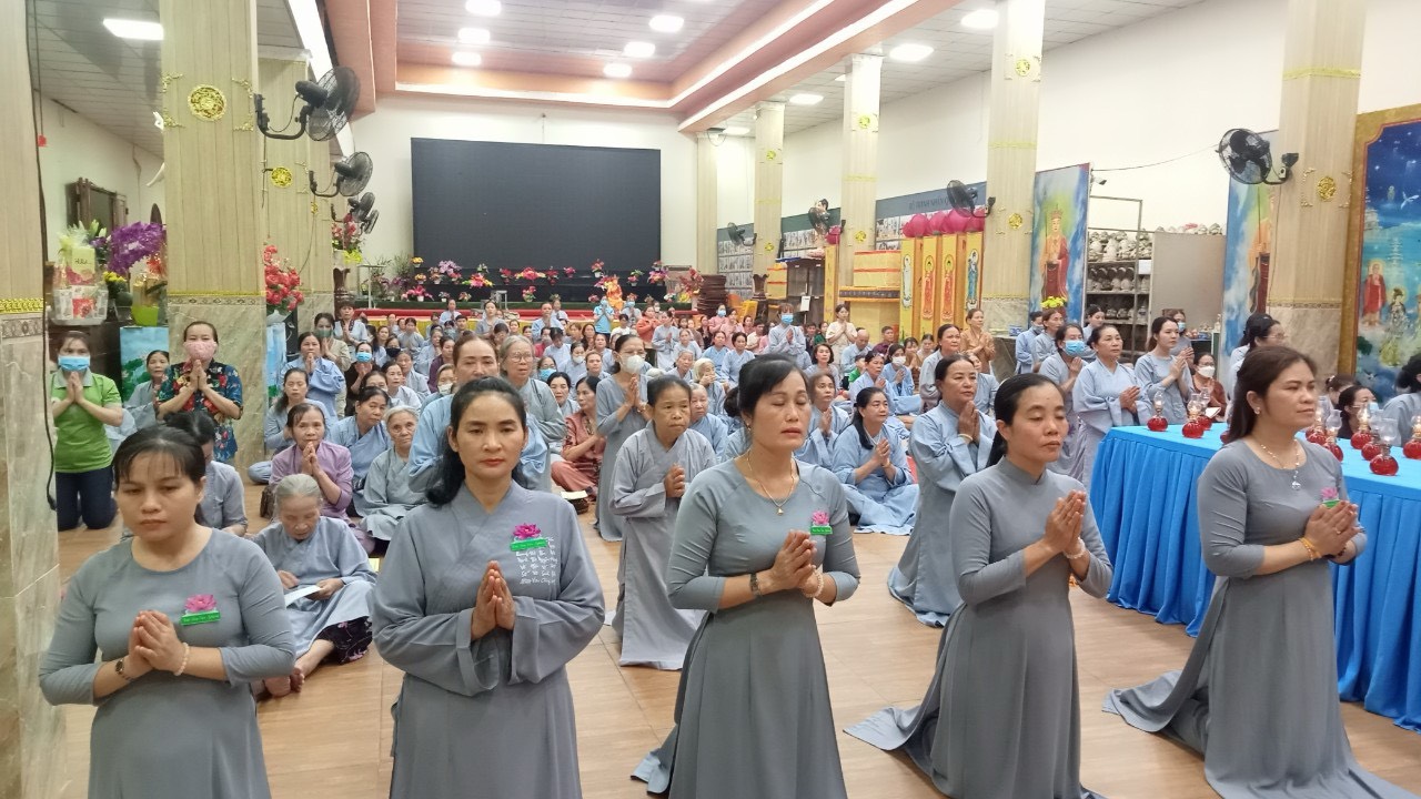 Biên Hòa: Trang nghiêm lễ sám hối đầu năm Giáp Thìn tại chùa Trúc Lâm Viên Nghiêm