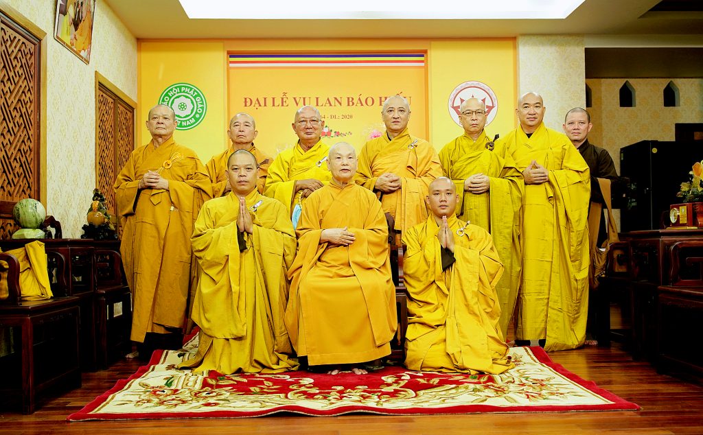 Bình Dương: Thường trực BTS Phật giáo tỉnh, Hệ phái Phật giáo Cổ truyền khánh tuế Hòa thượng Chủ tịch HĐTS
