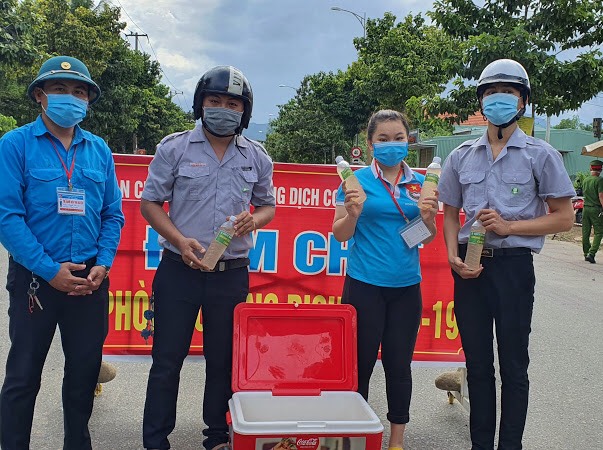 Đà Nẵng: Áo lam chung tay phòng chống đại dịch COVID-19
