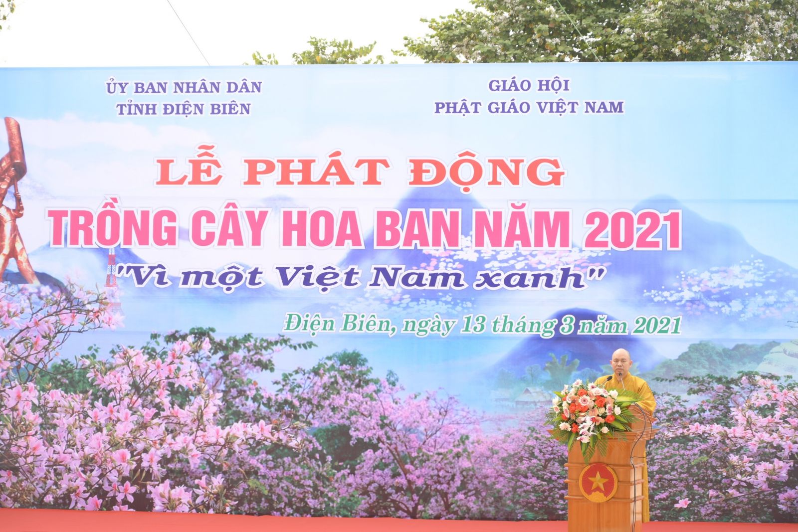 Ban Trị sự Phật giáo Điện Biên phát động trồng 10.000 cây hoa ban
