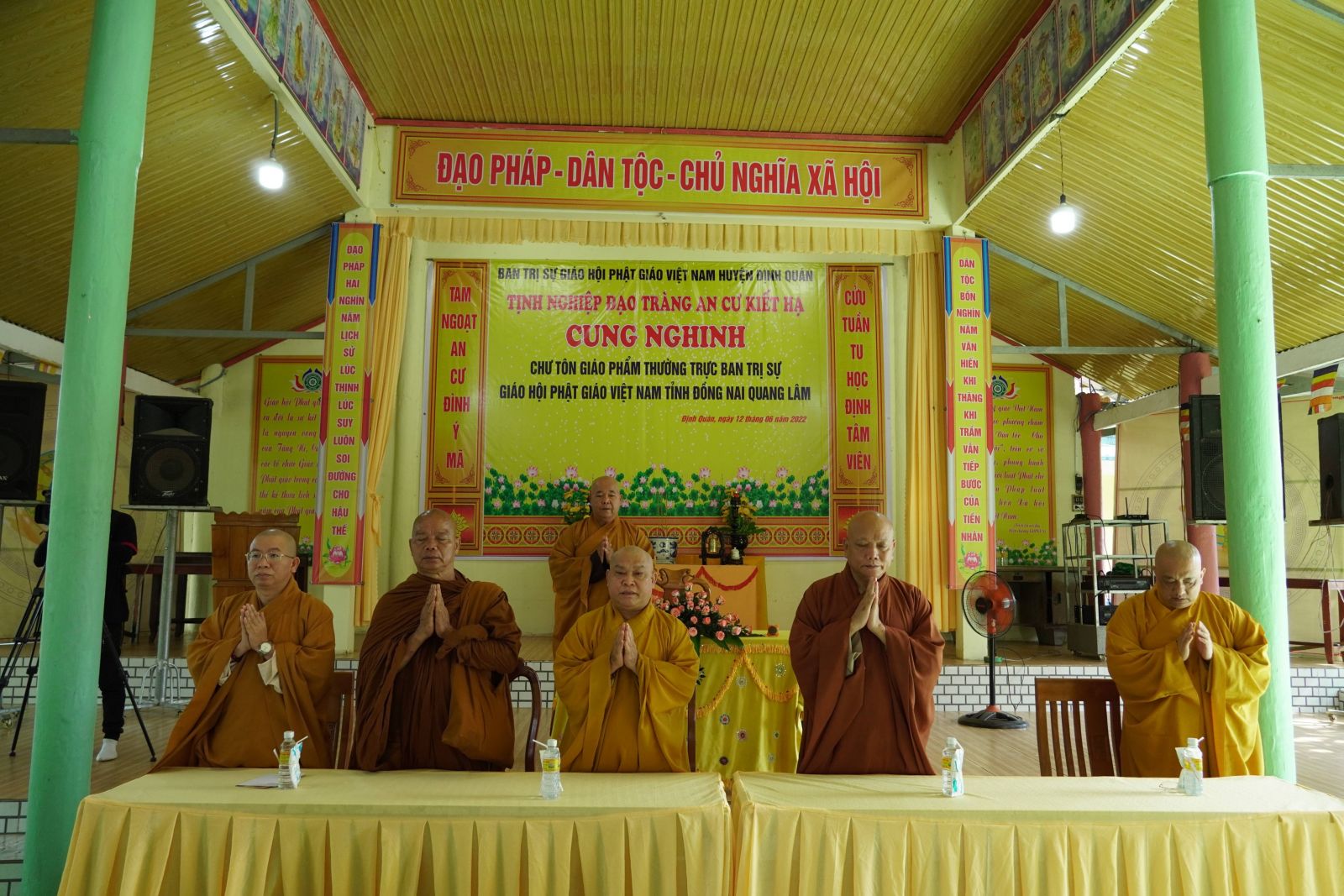 Đồng Nai: Chư Tôn đức BTS Phật giáo tỉnh Đồng Nai quang lâm hạ trường huyện Định Quán