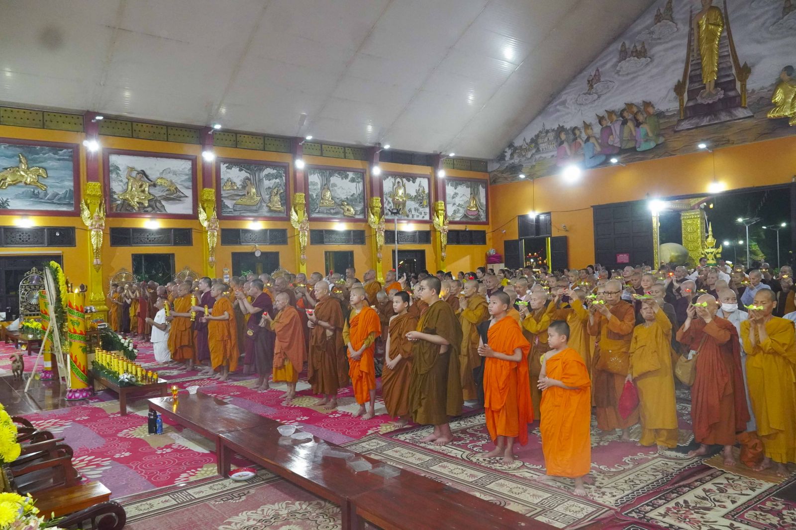 TP. Đồng Nai: Thiền viện Phước Sơn trang nghiêm tổ chức lễ cúng đèn Rằm tháng Tư kính mừng Đại lễ Phật đản PL.2570, nguyện cầu quốc thái dân an, thế giới hòa bình