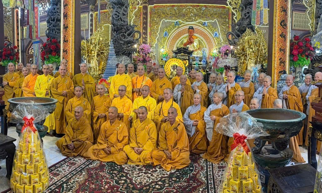 TP. Đồng Nai: Tăng Ni khu vực IV trang nghiêm Bố tát - Tụng giới lần đầu tiên tại Hạ trường Thiền viện Viên Giác