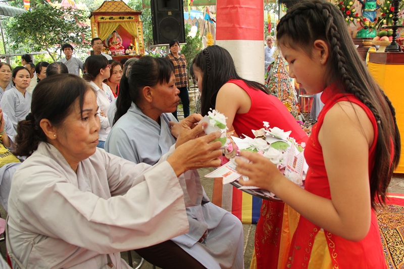 Chùa Chơn Như – Đại lễ Trai đàn chẩn tế- Vu Lan báo hiếu và phát quà từ thiện