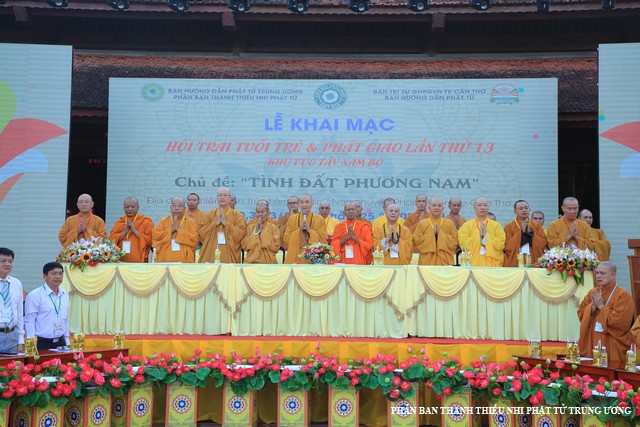 Cần Thơ: Tưng bừng Khai mạc Hội trại Tuổi trẻ Phật giáo lần 13 “Tình Đất Phương Nam” chào mừng Đại lễ Phật Đản Vesak Liên Hợp Quốc 2019