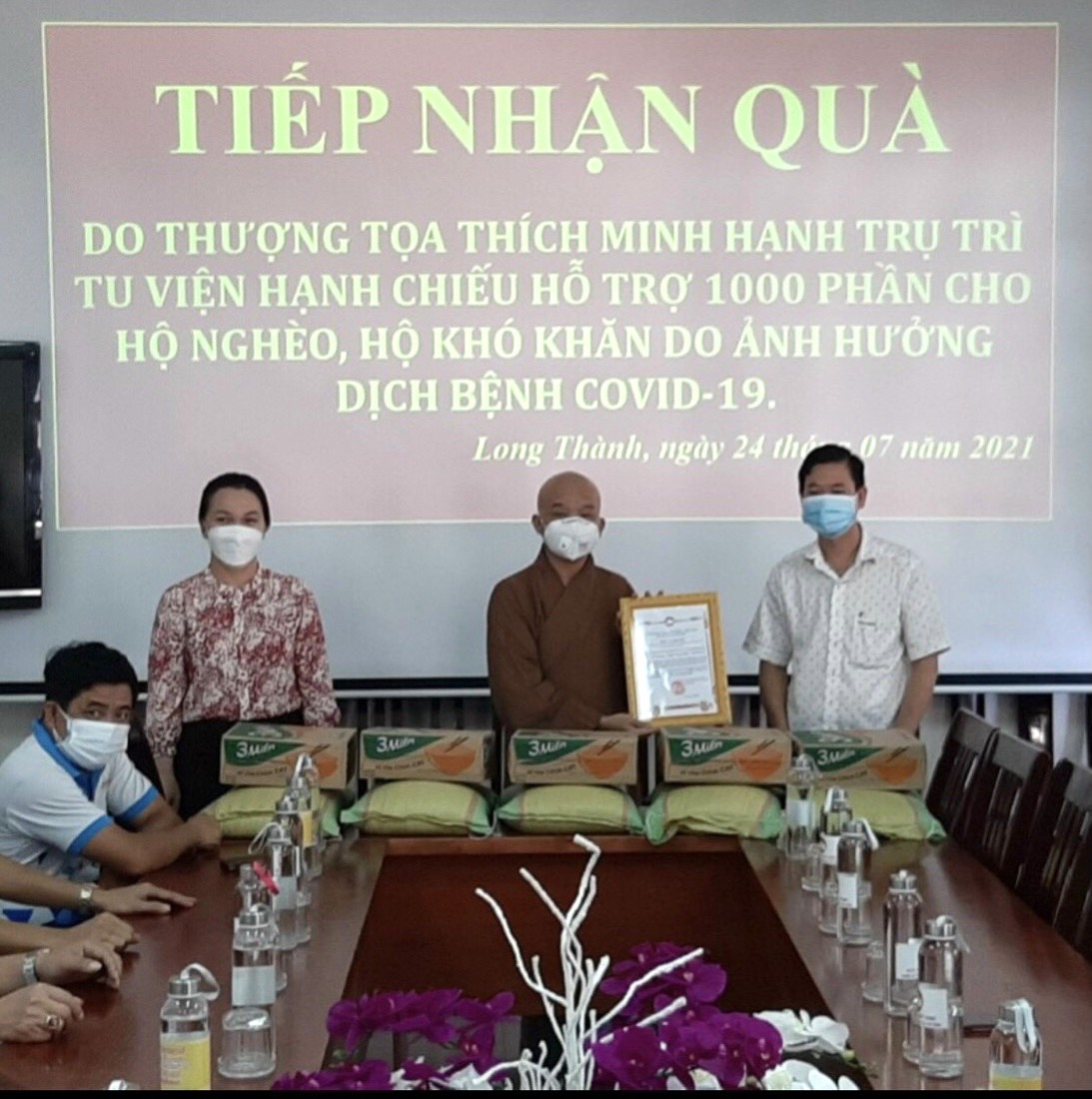 Đồng Nai: Cơ sở Phật giáo huyện Long Thành tiếp tục thực hiện các hoạt động cứu trợ bà con vùng dịch 