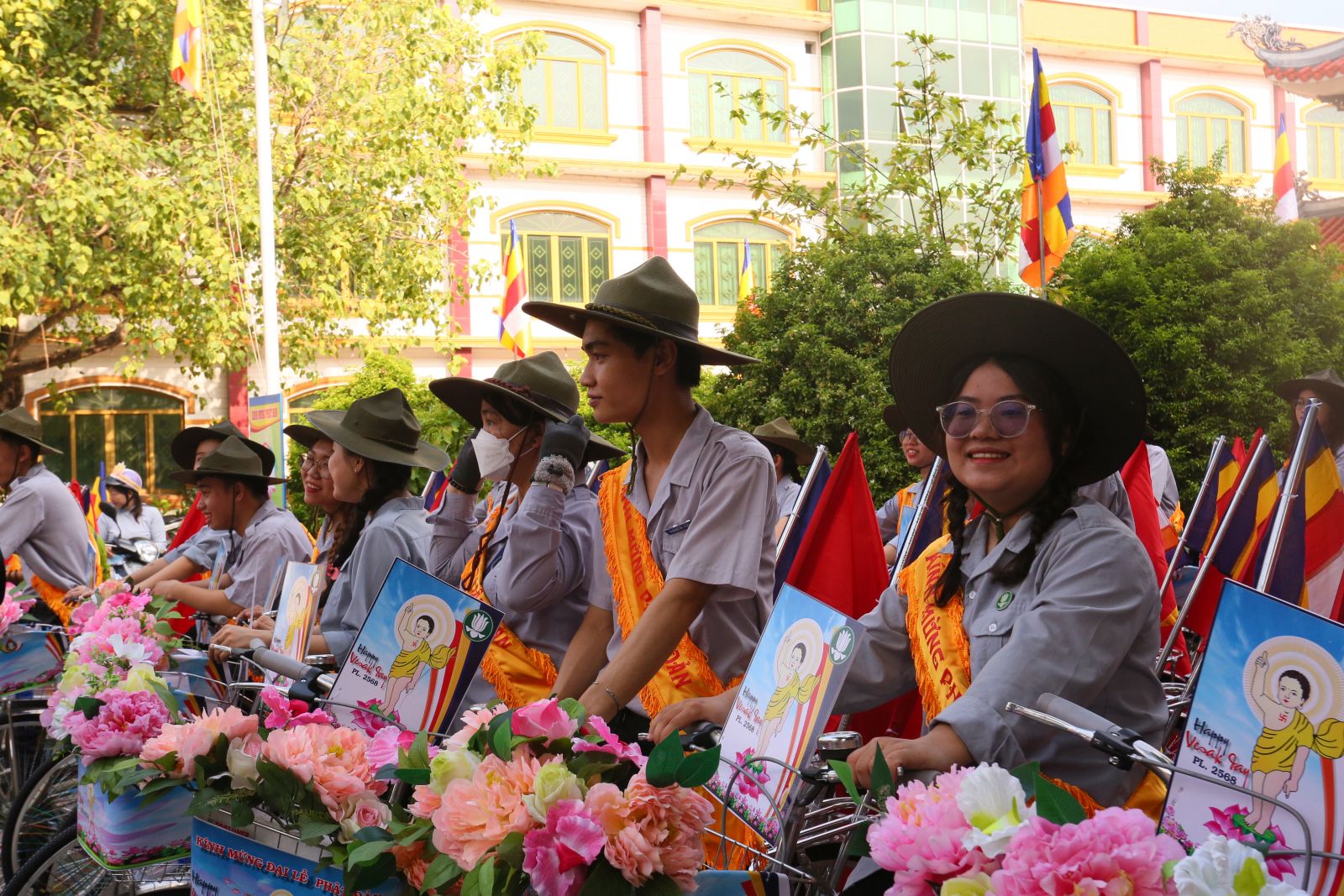 Đồng Nai: Gia Đình Phật Tử Tp. Biên Hòa Tham Gia Diễu Hành Xe Hoa Mừng Đại Lễ Phật Đản PL. 2568 – DL.2024.