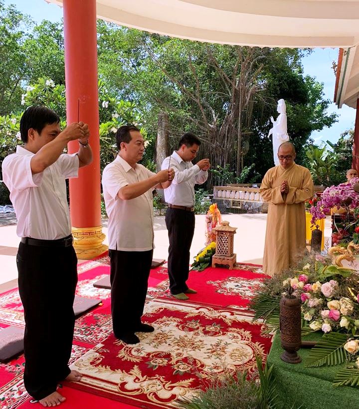 Đồng Tháp: Lãnh đạo tỉnh thăm Phật giáo H.Tam Nông

