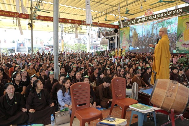 Hà Nội: Cảm động Pháp hội cầu siêu thai nhi sản nạn nhân ngày 1/6 tại chùa Tân Hải
