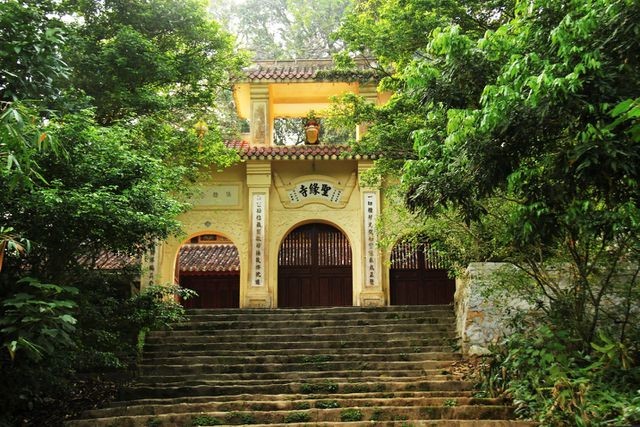 Thánh Duyên cổ tự: Ngôi chùa được Tổ chức Kỷ lục Việt Nam xác lập hai kỷ lục
