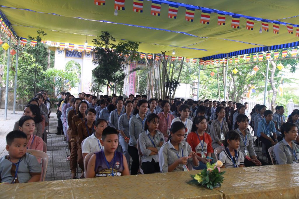 TT.Huế: Chuỗi sinh hoạt và lễ bế mạc khóa tu chủ đề “Gieo mầm yêu thương” tại chùa Vĩnh An
