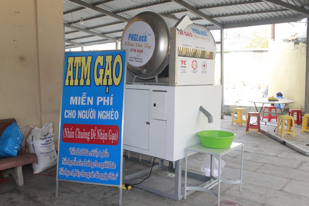 Đồng Tháp: Ấm lòng với cây “ATM gạo” tại chùa Phước Hưng
