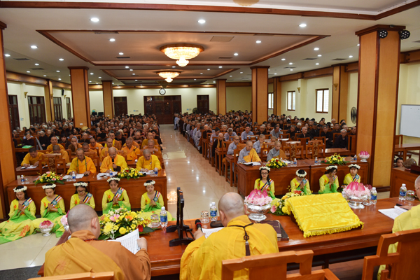 Hà Nội: Tùng lâm Quán Sứ khai Pháp khóa An cư Kiết hạ PL.2563
