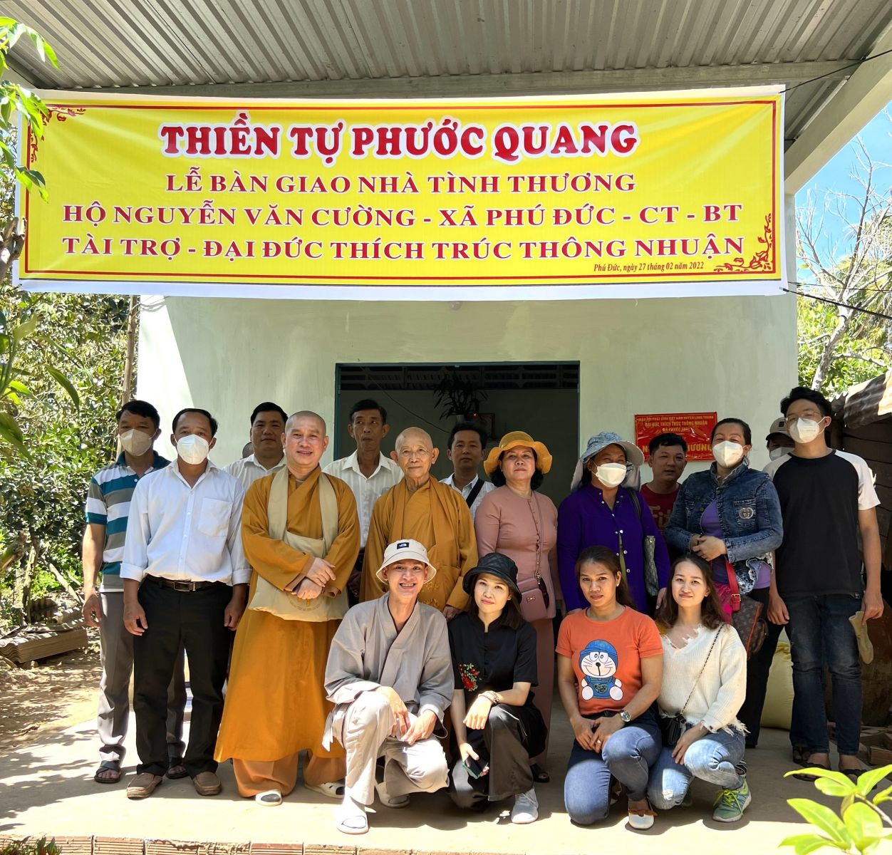 Bến Tre: Thiền tự Phước Quang Đồng Nai trao tặng nhà tình thương và 200 phần quà cho bà con có hoàn cảnh khó khăn