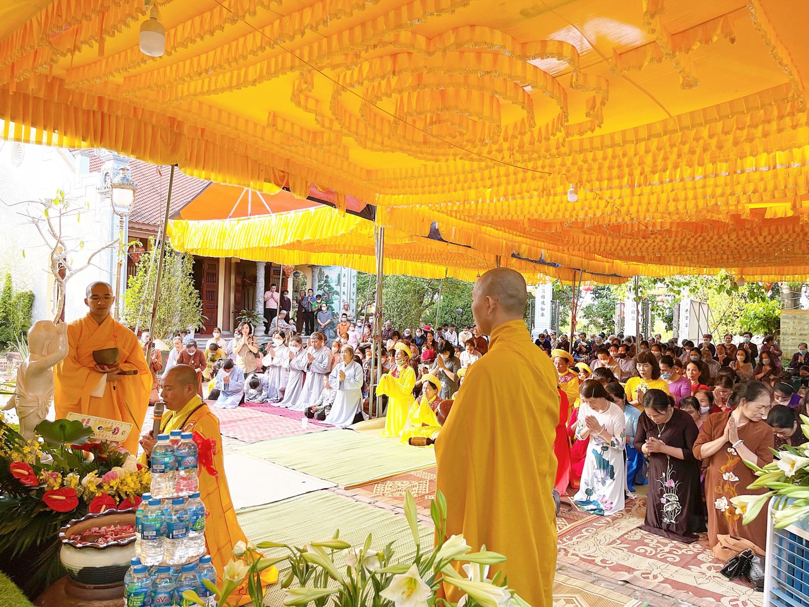 Thái Bình: Sen Vàng miền Bắc họp mặt kính mừng Phật Đản PL 2566 – DL 2022 tại chùa Hội Đồng