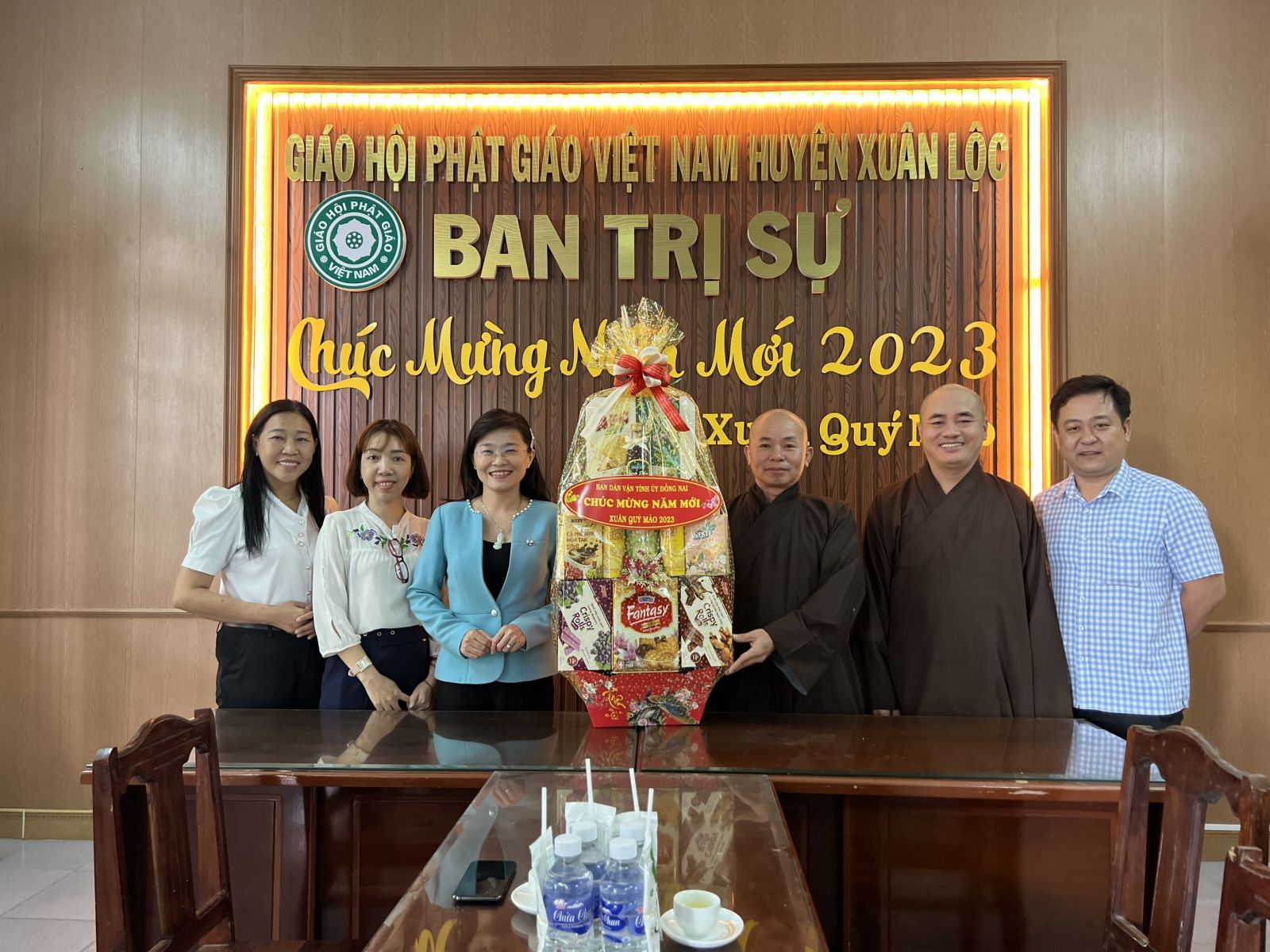 Đồng Nai: Ban Dân vận Tỉnh ủy tỉnh Đồng Nai thăm và chúc Tết Ban Trị sự GHPGVN huyện Xuân Lộc.